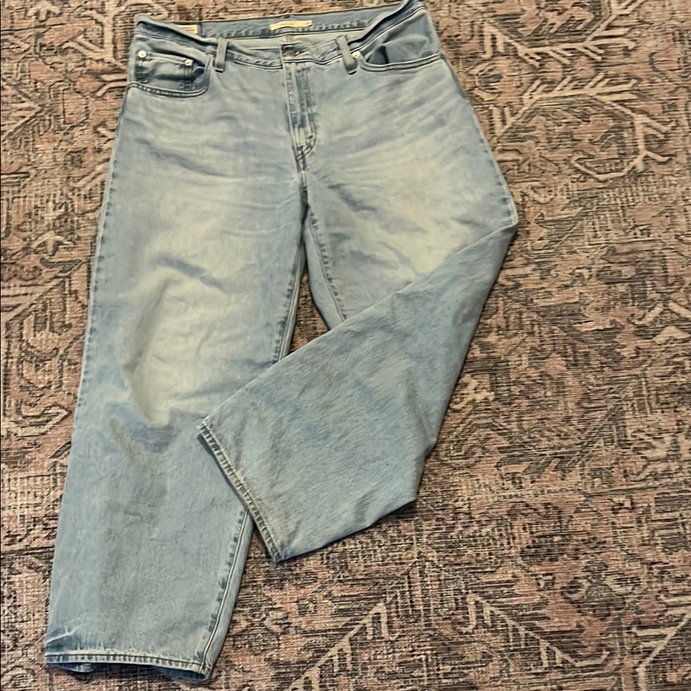 Women's Light Blue Jeans
